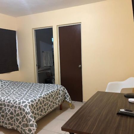 Consulado Suites Monterrey Exteriér fotografie